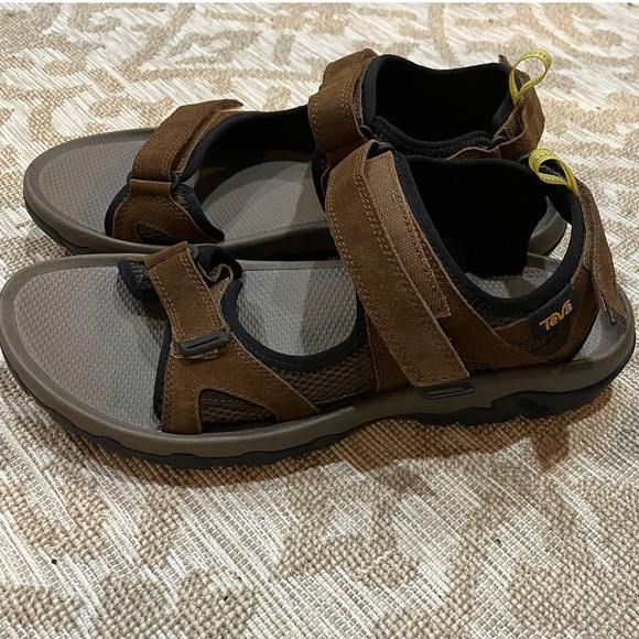 Teva Mens NWOB Trailpulse Outdoor Brown Suede Sandals Size 12 - Picture 1 of 8